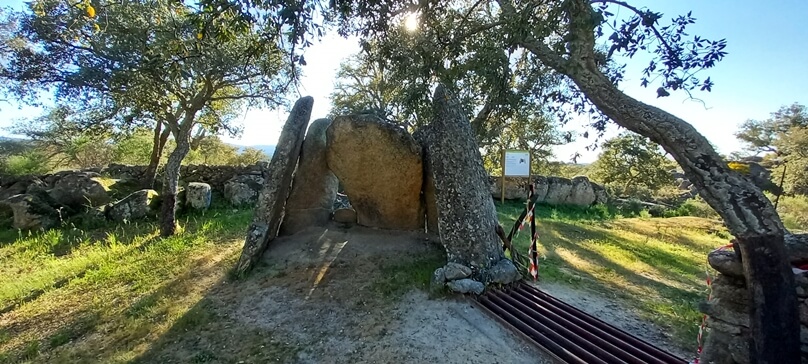 Dolmen Zafra IV (Municipio de Valencia de Alcántara, Extremadura)