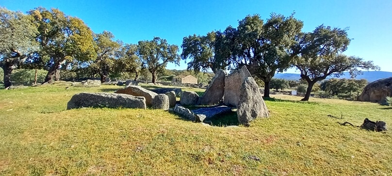 Dolmen Zafra II (Municipio de Valencia de Alcántara, Extremadura)