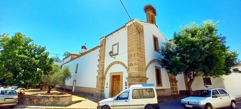 IglesiadeSanAntoniodePaduaValenciadeAlcantara_02